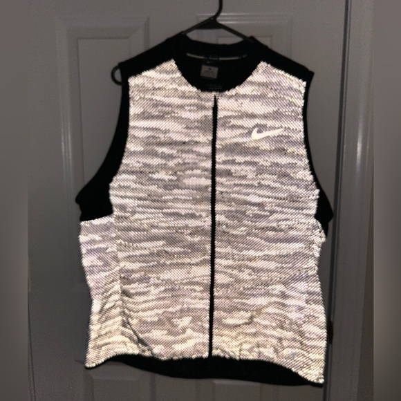 Nike Aeroloft FLASH 800 running vest. Reflective. Size XL - Picture 5 of 5